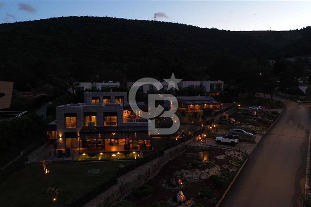 Bodrum Torbada Satılık 4+1 Havuzlu Lüks Villa – Doğayla İç İçe, Modern Yaşam