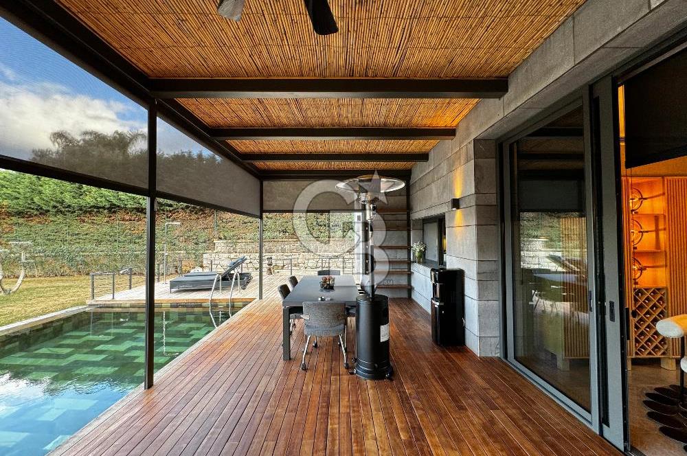 Bodrum Torbada Satılık 4+1 Havuzlu Lüks Villa – Doğayla İç İçe, Modern Yaşam