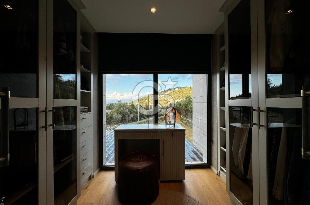 Bodrum Torbada Satılık 4+1 Havuzlu Lüks Villa – Doğayla İç İçe, Modern Yaşam