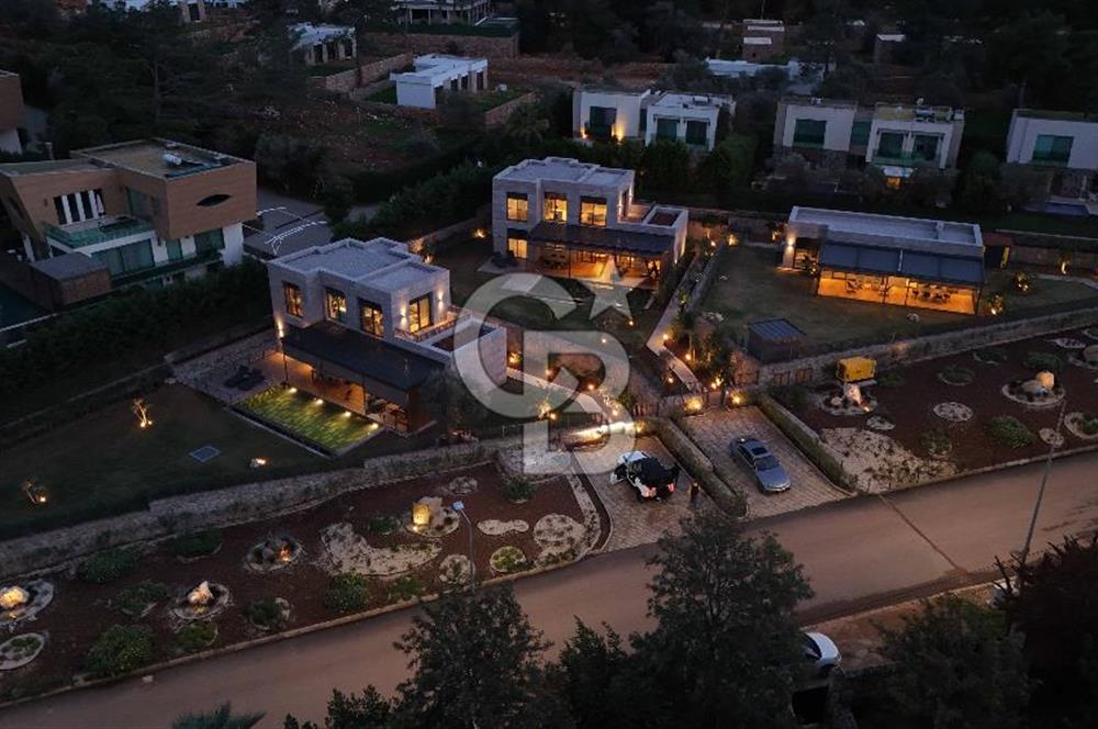 Bodrum Torbada Satılık 4+1 Havuzlu Lüks Villa – Doğayla İç İçe, Modern Yaşam