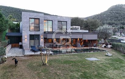 Bodrum Torbada Satılık 4+1 Havuzlu Lüks Villa – Doğayla İç İçe, Modern Yaşam