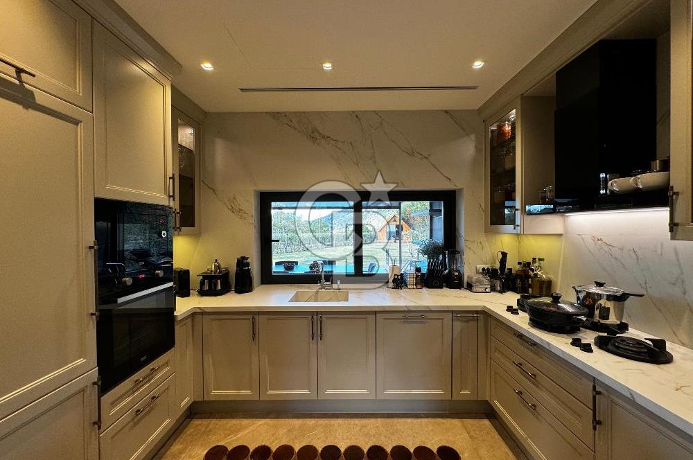 Bodrum Torbada Satılık 4+1 Havuzlu Lüks Villa – Doğayla İç İçe, Modern Yaşam