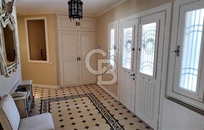 URLA YAĞCILARDA 2.500 M2 ARSA İÇİNDE MÜSTAKİL HAVUZLU VİLLA