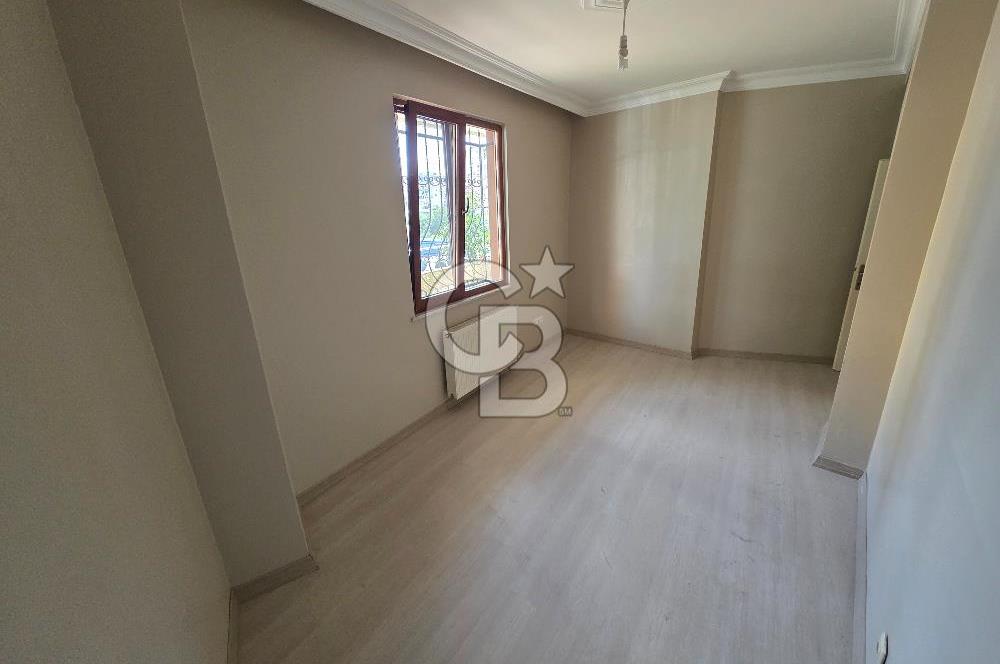 Aile Apartmanında Ferah 1+1 Giriş Kat Daire