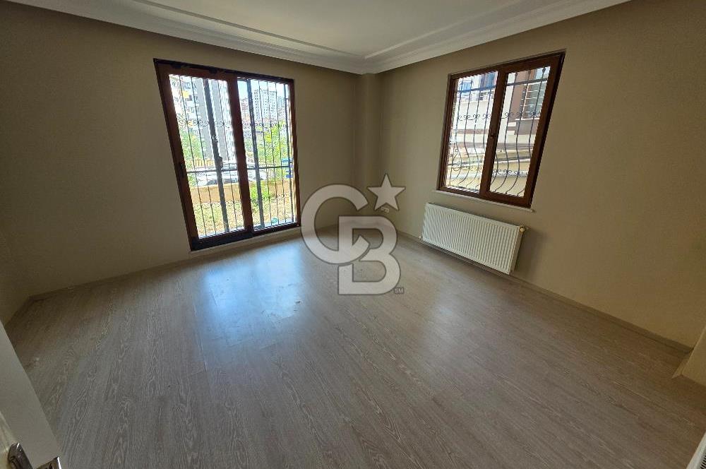 Aile Apartmanında Ferah 1+1 Giriş Kat Daire