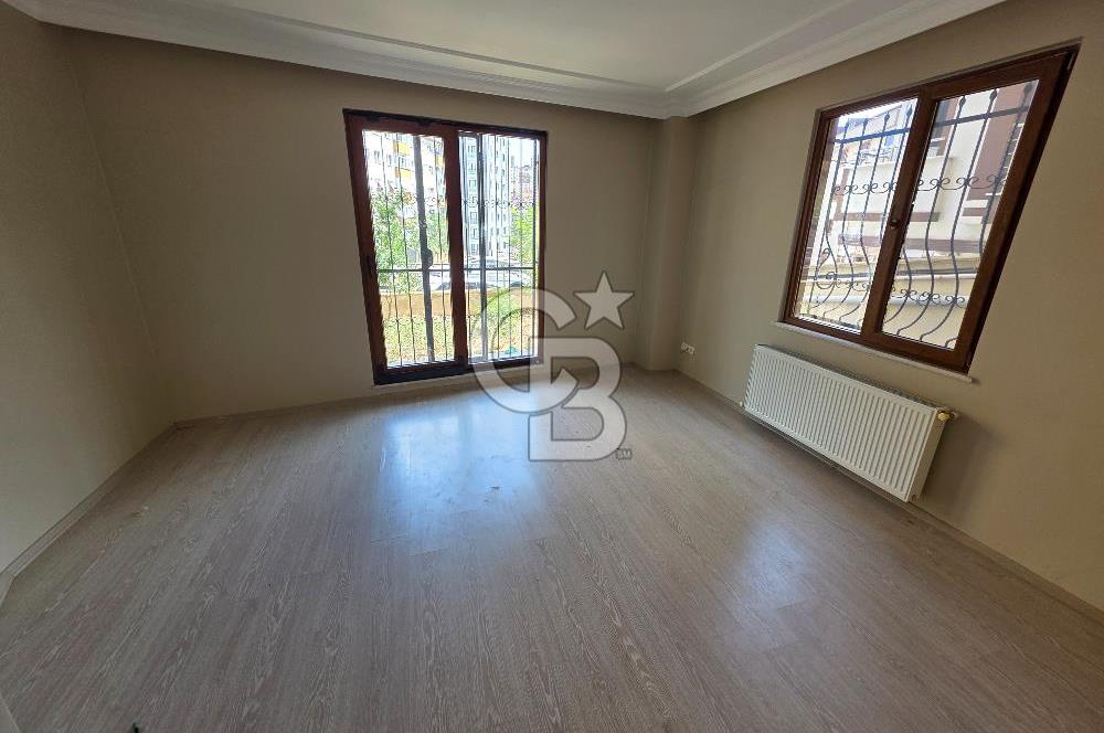 Aile Apartmanında Ferah 1+1 Giriş Kat Daire