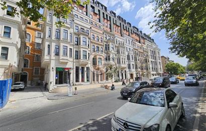 Taksim 360 Cadde Cepheli Satılık 1+1 Amerikan Mutfak