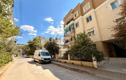 BAYRAKLI İZBAN YAKINI DÜZ AYAK YENİ BİNADA EŞYALI KİRALIK 2+1