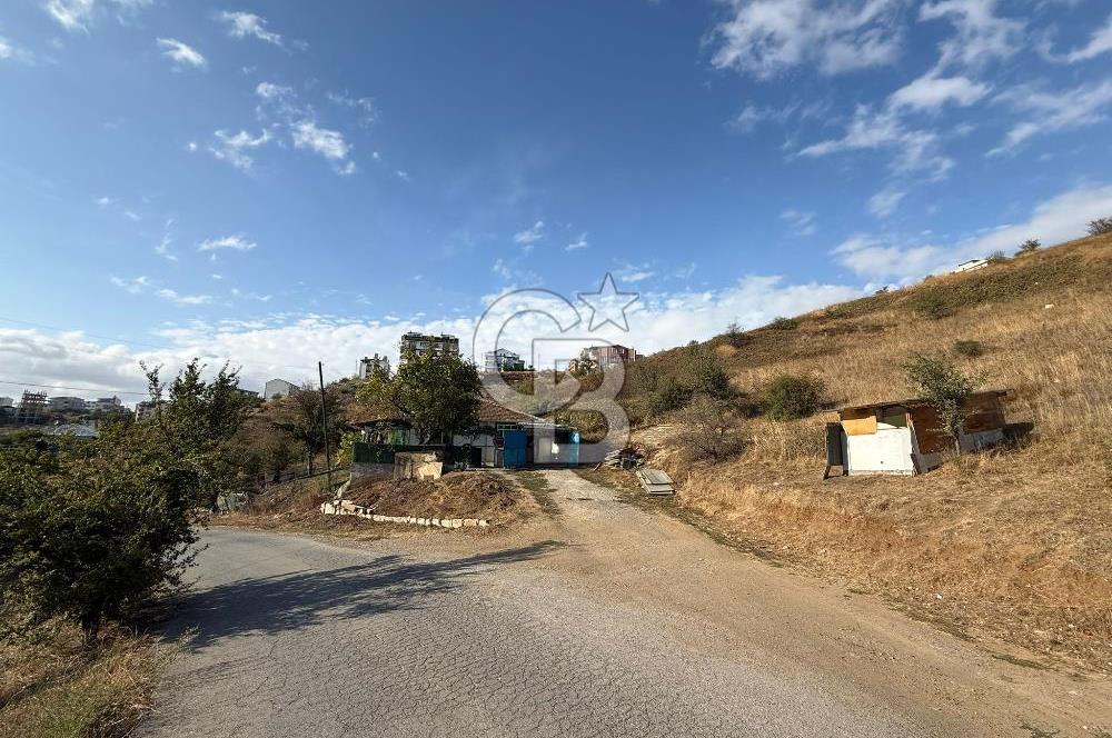 Çayırova Emek mahallesi'nde satılık arsa.
