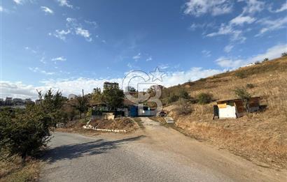 Çayırova Emek mahallesi'nde satılık arsa.