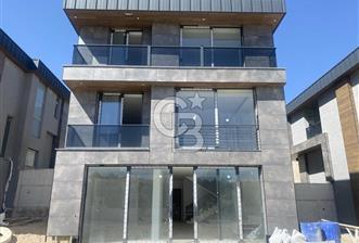 VOX BAĞLICA VİLLARINDA ANAHTAR TESLİM 6+2 VİLLA