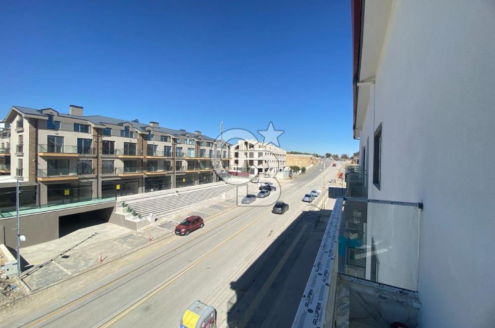 İNCEK TAŞPINAR'DA CADDE ÜZERİ SATILIK 2+1 SIFIR DAİRE