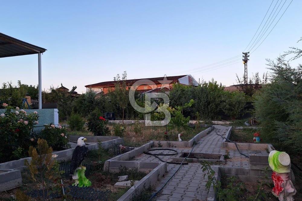 AHILI'DA ABONELERİ AÇIK AĞAÇLARI YETİŞMİŞ SATILIK EŞYALI BAHÇE