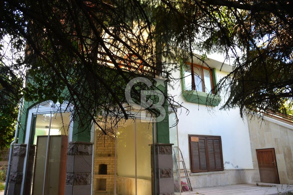Gölbaşı Gökkuşağı Sitesinde Satılık Tam Müstakil Köşe Villa