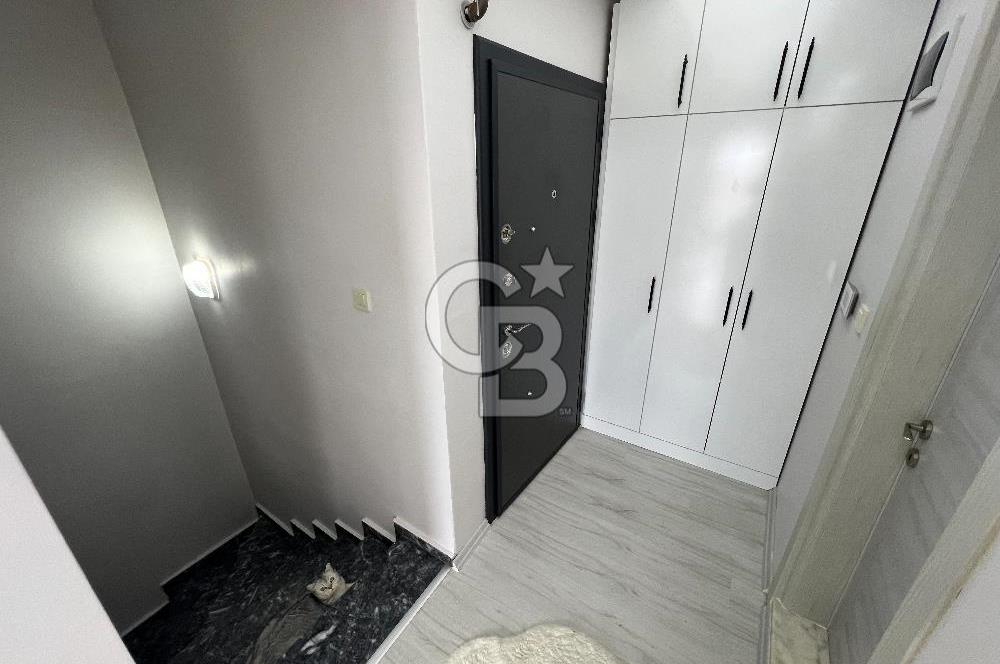 İZMİT TURGUT MH. PANORAMİK DENİZ MANZARALI 3+1 LÜKS ÇATI DUBLEKS