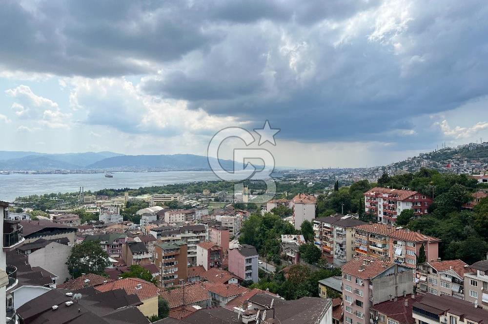 İZMİT TURGUT MH. PANORAMİK DENİZ MANZARALI 3+1 LÜKS ÇATI DUBLEKS