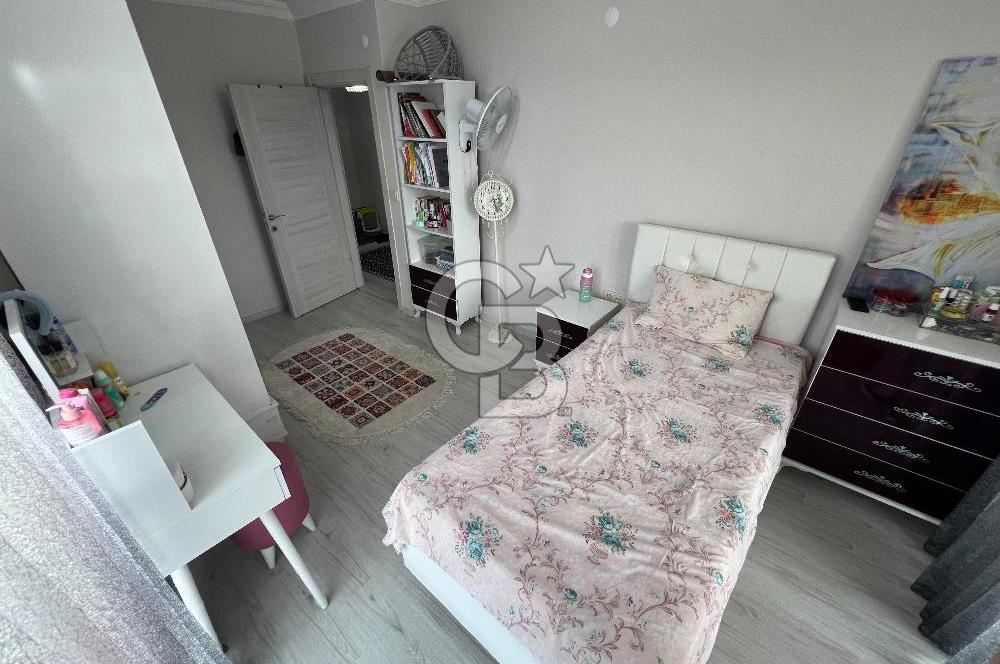 İZMİT TURGUT MH. PANORAMİK DENİZ MANZARALI 3+1 LÜKS ÇATI DUBLEKS