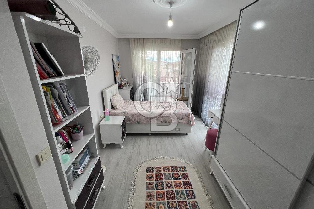 İZMİT TURGUT MH. PANORAMİK DENİZ MANZARALI 3+1 LÜKS ÇATI DUBLEKS