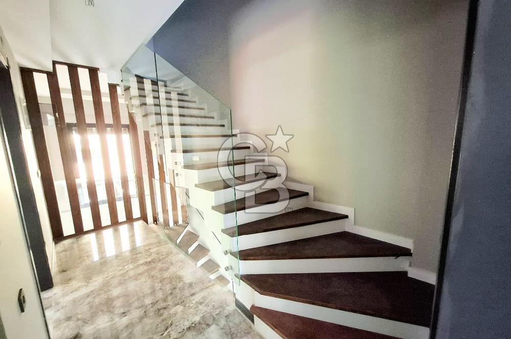 MENDERES COLDWELL BANKER POYRAZ'DAN KEMALPAŞA'DA4+1 LÜX VİLLA
