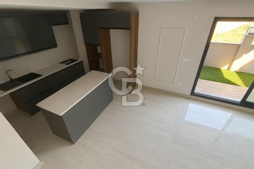 İzmir Menemen Emiralem'de Satılık 2+1 Dubleks Bahçeli Lüks Villa