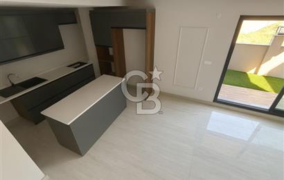 İzmir Menemen Emiralem'de Satılık 2+1 Dubleks Bahçeli Lüks Villa