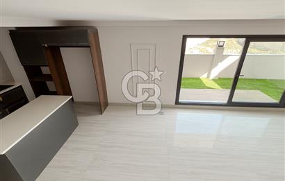 İzmir Menemen Emiralem'de Satılık 2+1 Dubleks Bahçeli Lüks Villa