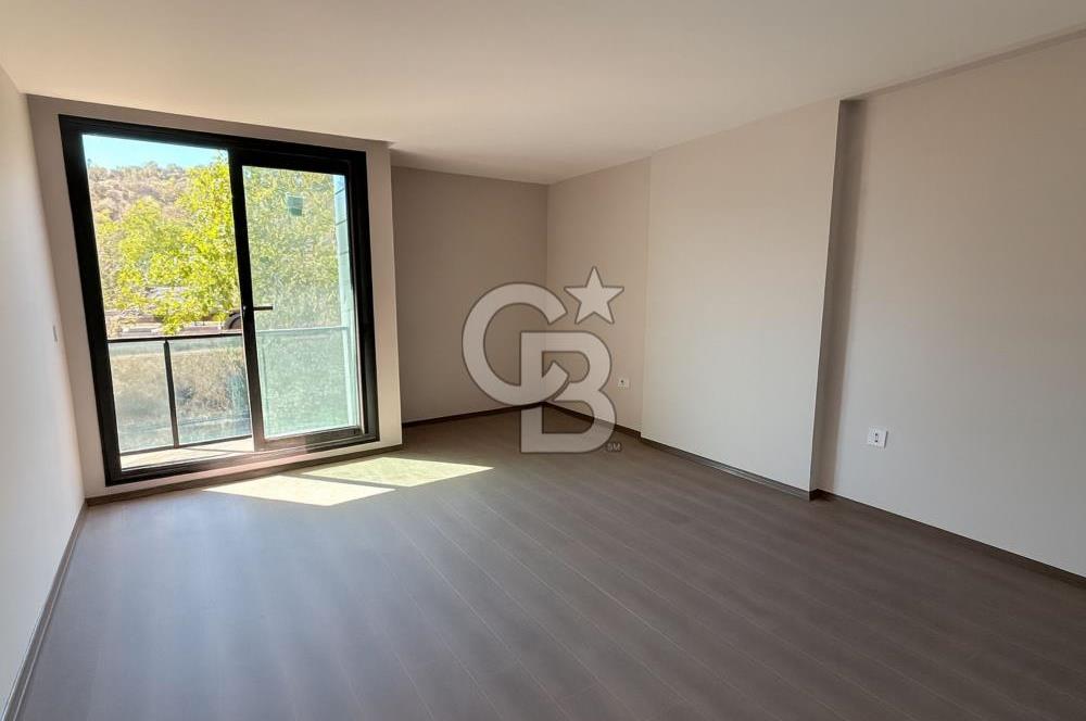 İzmir Menemen Emiralem Satılık 3+2 Tripleks Bahçeli Lüks Villa