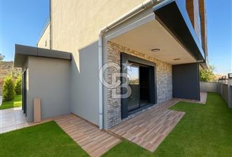 İzmir Menemen Emiralem'de Satılık 2+1 Dubleks Bahçeli Lüks Villa