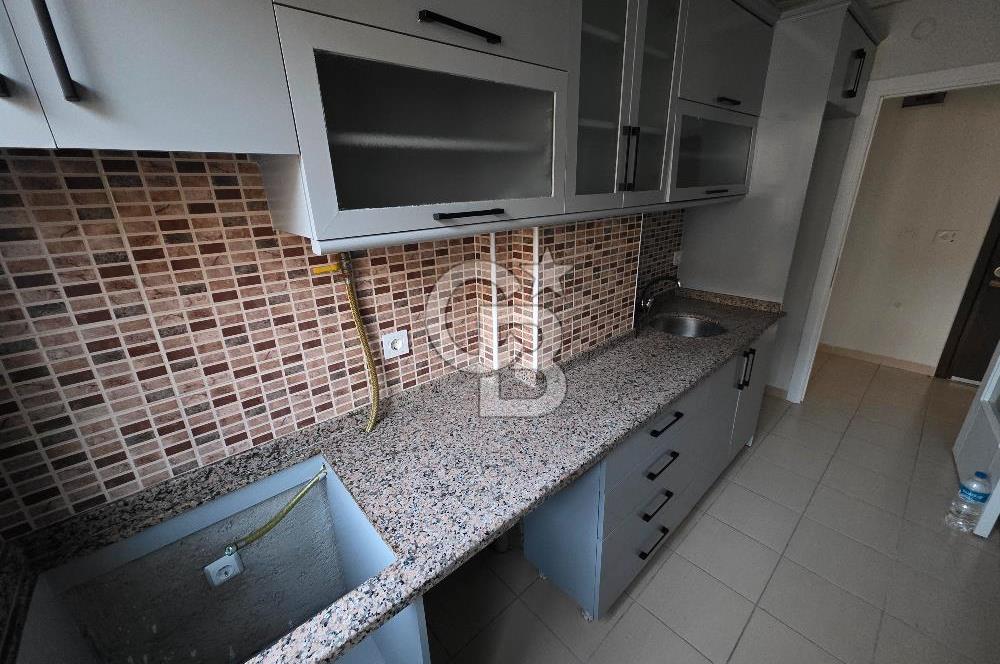 Merkezi konumda Tertemiz Tamamen yenilenmiş 2+1 Kiralık Daire