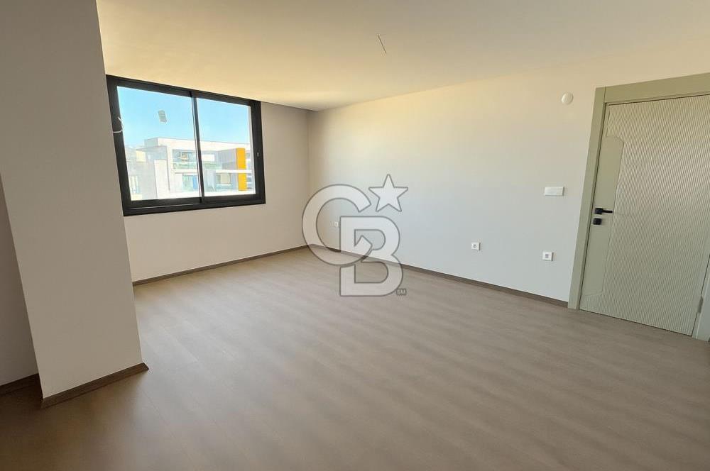 İzmir Menemen Emiralem'de Satılık 2+1 Dubleks Bahçeli Lüks Villa
