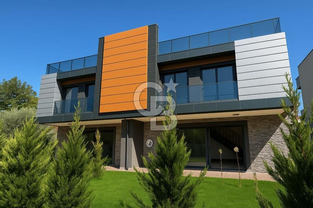 İzmir Menemen Emiralem Satılık 3+2 Tripleks Bahçeli Lüks Villa