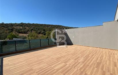 İzmir Menemen Emiralem Satılık 3+2 Tripleks Bahçeli Lüks Villa
