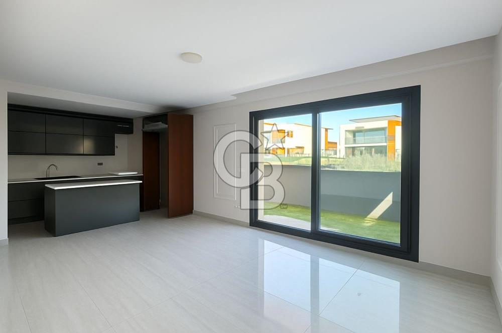 İzmir Menemen Emiralem'de Satılık 2+1 Dubleks Bahçeli Lüks Villa