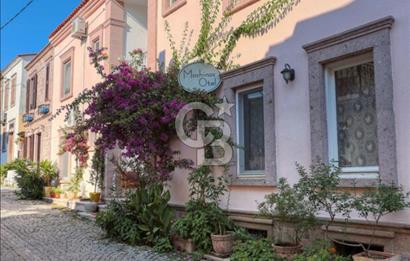 AYVALIK CUNDA DA KÖY İÇİNDE SATILIK OTEL 