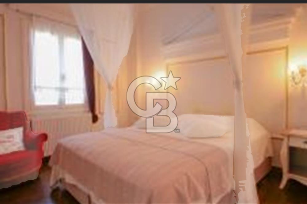 AYVALIK CUNDA DA KÖY İÇİNDE SATILIK OTEL 