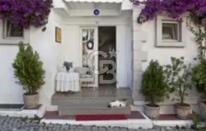 AYVALIK CUNDA DA KÖY İÇİNDE SATILIK OTEL 
