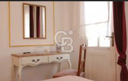 AYVALIK CUNDA DA KÖY İÇİNDE SATILIK OTEL 