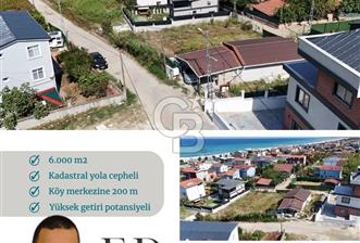 Arnavutköy Karaburunda Yatırım Değerinde Villa ve Arsa Fırsatı
