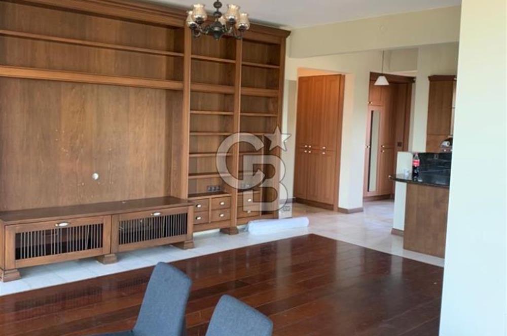 Sarıyer Kireçburnu ' nda boğaz manzaralı Kiralık daire 1+1