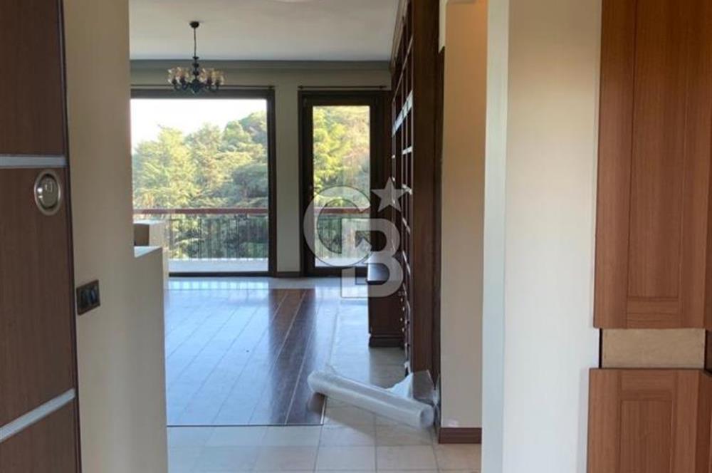 Sarıyer Kireçburnu ' nda boğaz manzaralı Kiralık daire 1+1