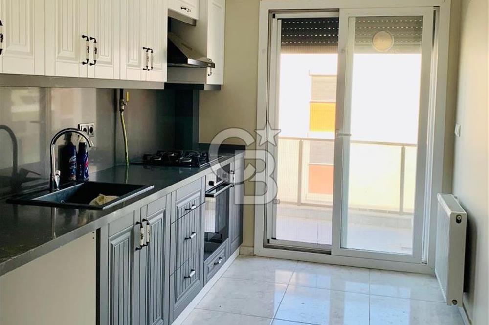 Seferihisar Çolak İbrahim Mah. Kapalı Mutfaklı 2+1 Kiralık Daire