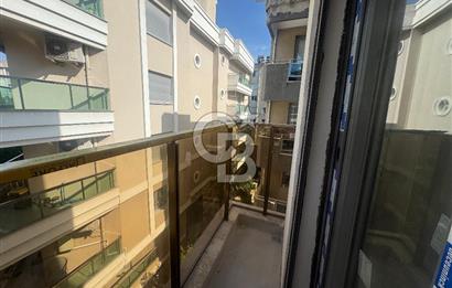 BORNOVA, KÜÇÜK PARKTA PROJEDEN SATILIK 1+1 DAİRE 