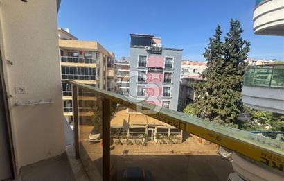 BORNOVA, KÜÇÜK PARKTA PROJEDEN SATILIK 1+1 DAİRE 