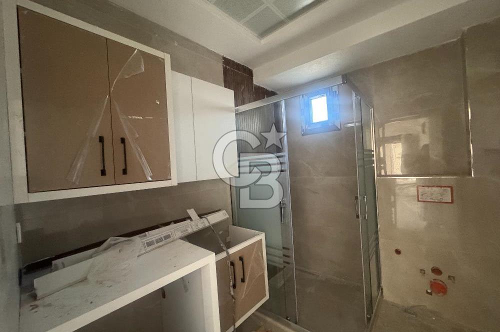 BORNOVA, KÜÇÜK PARKTA PROJEDEN SATILIK 1+1 DAİRE 