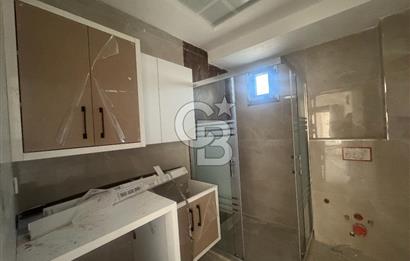 BORNOVA, KÜÇÜK PARKTA PROJEDEN SATILIK 1+1 DAİRE 