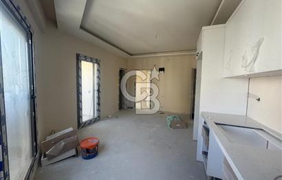 BORNOVA, KÜÇÜK PARKTA PROJEDEN SATILIK 1+1 DAİRE 