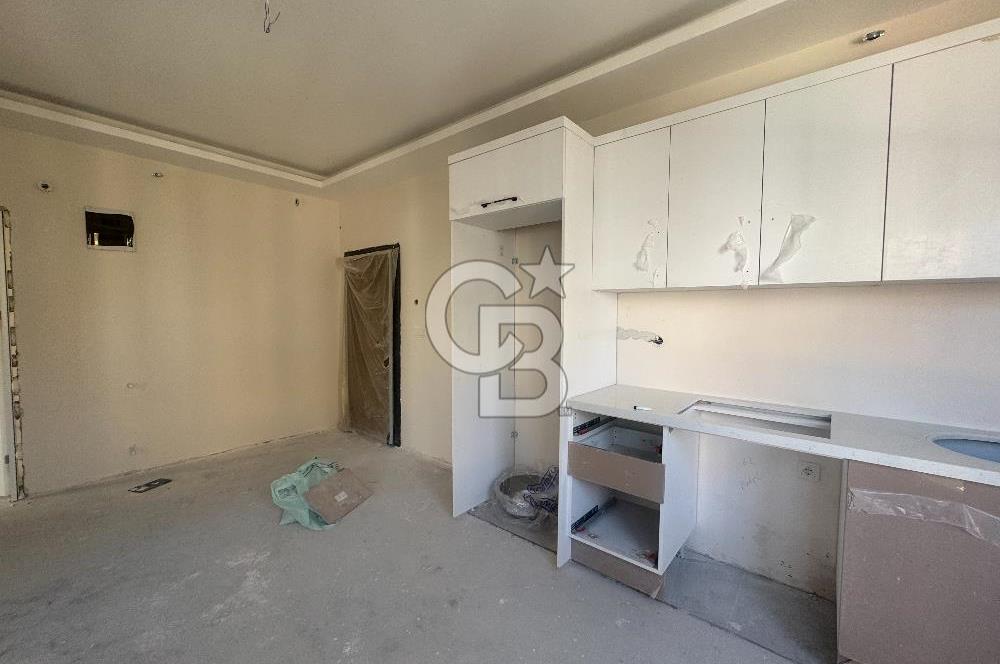 BORNOVA, KÜÇÜK PARKTA PROJEDEN SATILIK 1+1 DAİRE 
