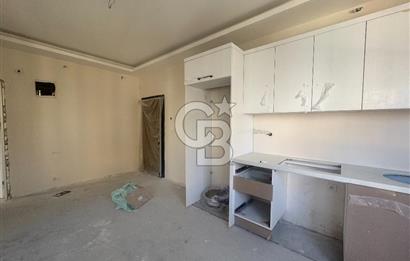 BORNOVA, KÜÇÜK PARKTA PROJEDEN SATILIK 1+1 DAİRE 