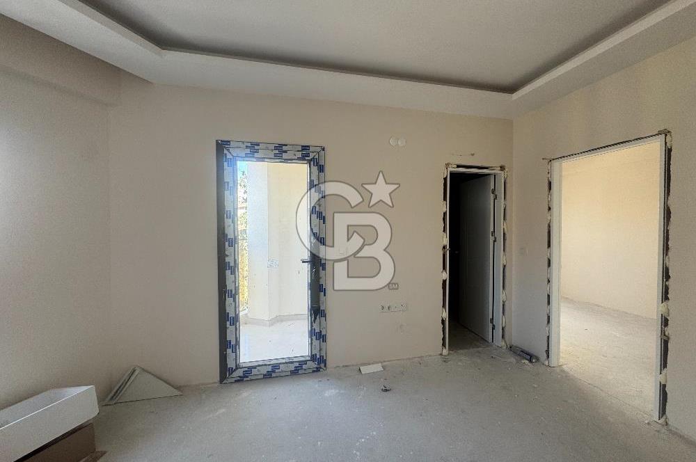 BORNOVA, KÜÇÜK PARKTA PROJEDEN SATILIK 1+1 DAİRE 
