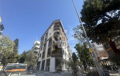 BORNOVA, KÜÇÜK PARKTA PROJEDEN SATILIK 1+1 DAİRE 